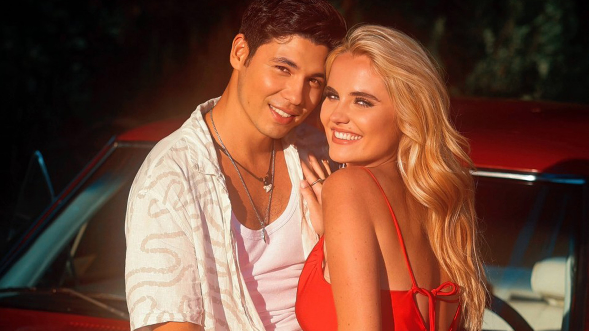 Laura & Mark buchen